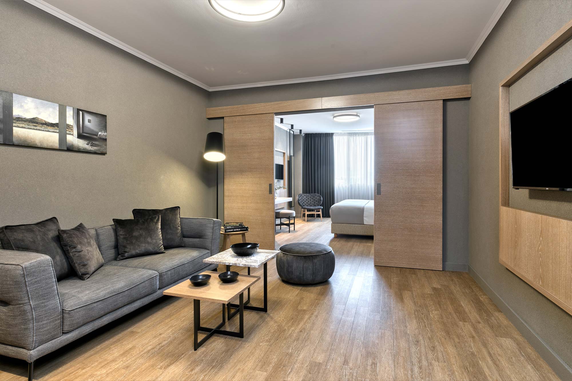 Tiara Holidays - Porto Palace Hotel - executive suite - living room